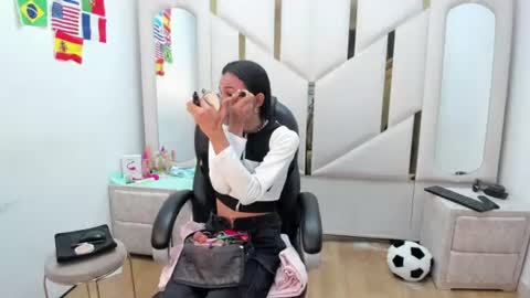 Aisha online show from July 2026 07:27:02 PM