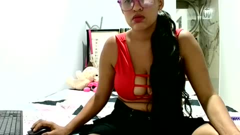 aisha koswell3 online show from July 2026 06:32:01 PM
