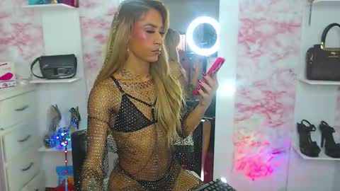 Snapshot of aisha_sex222 chatting on November 2025 07:24:01 PM aisha_sex222 online show from November 2025 07:24:01 PM