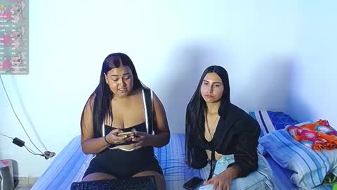 aisha_stacey0410 online show from November 2025 04:23:01 AM