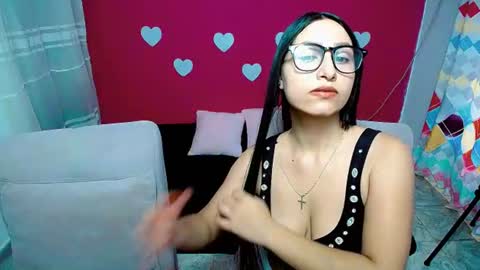 aisha_stacey0410 online show from June 2026 10:12:01 PM
