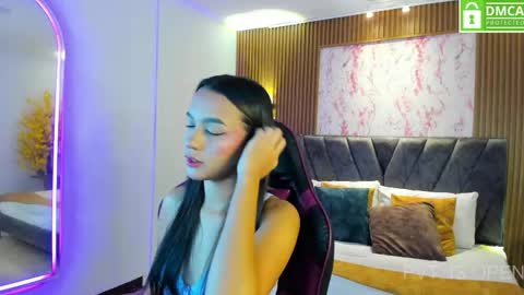 Aisha  online show from May 2026 11:38:01 AM