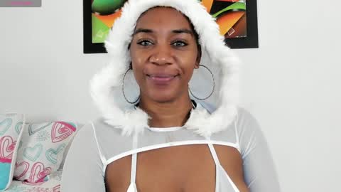 Aisha online show from January 2025 12:36:01 PM