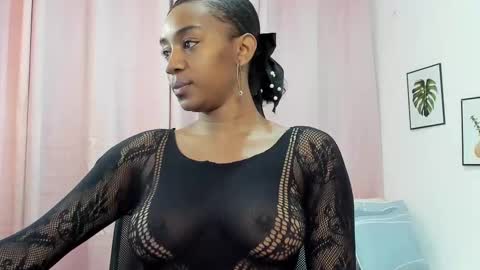 Aisha online show from February 2025 12:48:01 PM