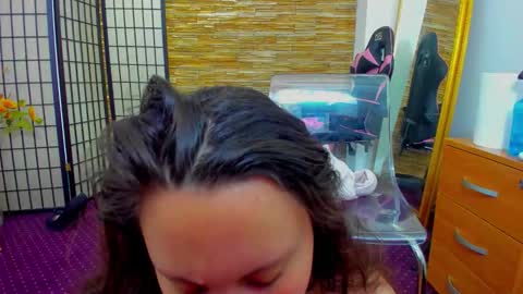 Aisha online show from January 2026 05:46:02 AM