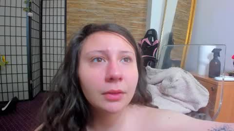 Aisha online show from March 2026 05:55:02 AM