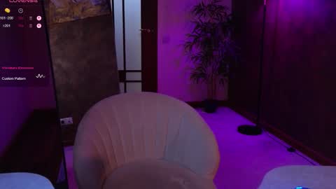 Snapshot of aishiro chatting on September 2025 06:10:01 PM aishiro online show from September 2025 06:10:01 PM