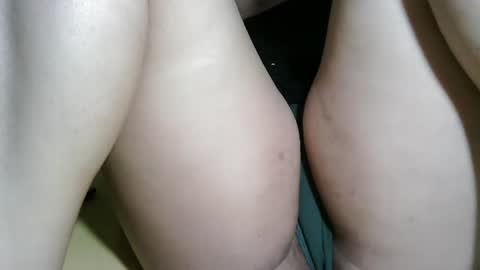 Snapshot of aislahrose chatting on February 2026 05:03:01 AM rosie online show from February 2026 05:03:01 AM