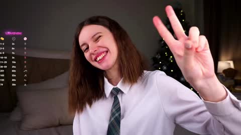 Snapshot of aislyfarran chatting on January 2025 01:08:01 AM Aliza online show from January 2025 01:08:01 AM