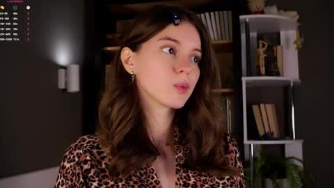 Snapshot of aislyfarran chatting on September 2025 01:06:02 AM Aliza online show from September 2025 01:06:02 AM