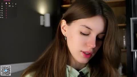 Snapshot of aislyfarran chatting on October 2025 01:11:01 AM Aliza online show from October 2025 01:11:01 AM