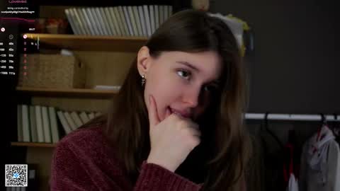 Snapshot of aislyfarran chatting on October 2025 01:13:01 AM Aliza online show from October 2025 01:13:01 AM