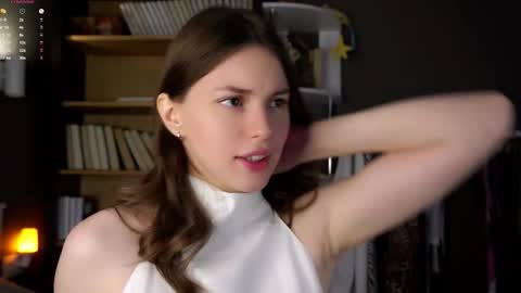 Snapshot of aislyfarran chatting on October 2025 01:03:01 AM Aliza online show from October 2025 01:03:01 AM