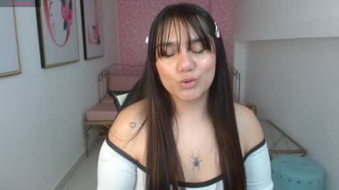 Aitana online show from May 2026 08:28:01 PM