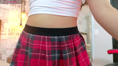 Snapshot of aixatrista1 chatting on September 2025 07:48:01 PM AIXA online show from September 2025 07:48:01 PM