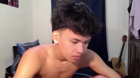 aj_daksxx online show from May 2026 07:14:02 AM