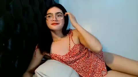 akamamiki25 online show from June 2026 01:26:01 PM