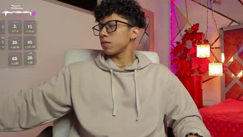 Snapshot of akazaboy chatting on December 2024 05:23:01 AM akazaboy online show from December 2024 05:23:01 AM