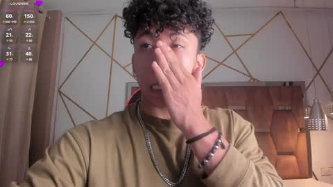 Snapshot of akazaboy chatting on January 2025 04:06:02 AM akazaboy online show from January 2025 04:06:02 AM