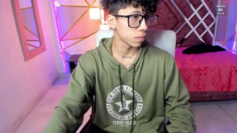 Snapshot of akazaboy chatting on January 2025 04:20:01 AM akazaboy online show from January 2025 04:20:01 AM