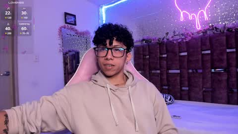 Snapshot of akazaboy chatting on February 2025 04:26:02 AM akazaboy online show from February 2025 04:26:02 AM