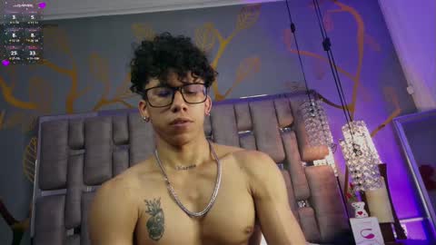 Snapshot of akazaboy chatting on February 2025 05:35:01 AM akazaboy online show from February 2025 05:35:01 AM