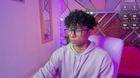 Snapshot of akazaboy chatting on March 2025 04:34:02 AM akazaboy online show from March 2025 04:34:02 AM