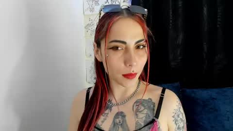Snapshot of akila_clive chatting on April 2026 08:42:02 PM carolina online show from April 2026 08:42:02 PM