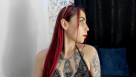 Snapshot of akila_clive chatting on May 2026 08:48:02 PM carolina online show from May 2026 08:48:02 PM