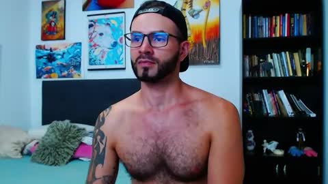 akiles online show from January 2025 01:06:01 AM