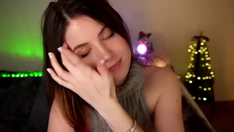 Snapshot of akira_mori chatting on January 2025 09:36:01 PM Nameless online show from January 2025 09:36:01 PM