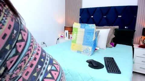 Snapshot of akirafallk_ chatting on November 2025 04:17:01 PM Akira online show from November 2025 04:17:01 PM