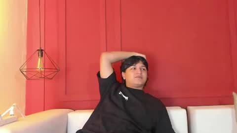 Akonholls online show from March 2026 01:01:01 PM