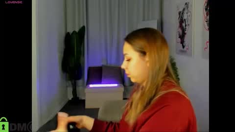 Snapshot of al1ice_moures chatting on February 2026 01:13:02 AM Al1ice online show from February 2026 01:13:02 AM