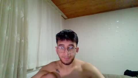Snapshot of al3vderlerrs chatting on May 2026 10:51:02 PM alevderler online show from May 2026 10:51:02 PM