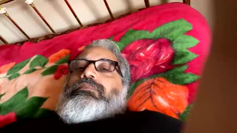 Snapshot of aladdin31673 chatting on March 2025 10:10:01 PM aladdin31673 online show from March 2025 10:10:01 PM