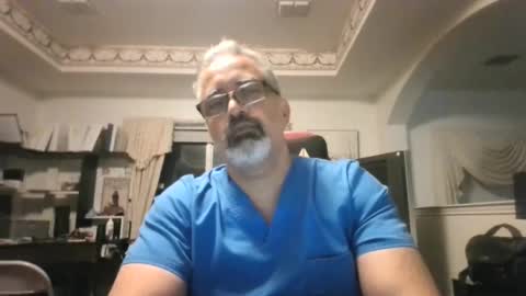 Snapshot of aladdin31673 chatting on December 2025 12:04:01 AM aladdin31673 online show from December 2025 12:04:01 AM