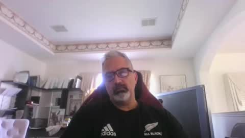 Snapshot of aladdin31673 chatting on March 2026 04:12:02 PM aladdin31673 online show from March 2026 04:12:02 PM