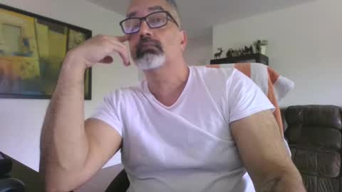 Snapshot of aladdin31673 chatting on May 2026 08:14:02 PM aladdin31673 online show from May 2026 08:14:02 PM