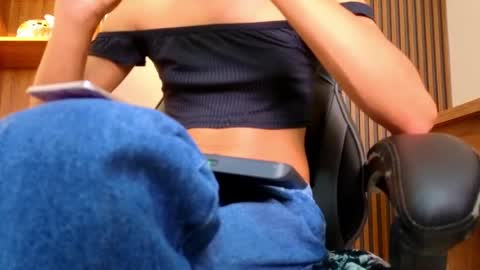 Alahia Rodriguez online show from April 2026 07:50:02 PM