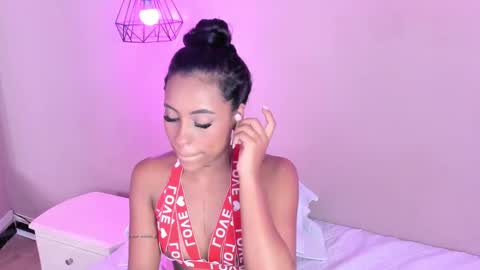 Alahia  online show from March 2025 06:18:01 PM