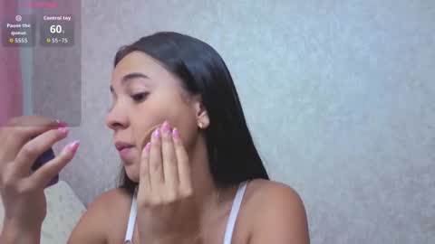 A L A H I A online show from October 2025 12:37:02 PM