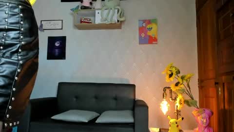 Alaia online show from May 2026 06:49:02 PM