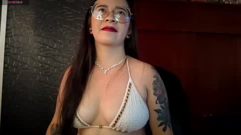 AlaiaSam online show from June 2026 09:28:02 PM