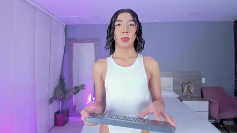 Snapshot of alaiaguerra chatting on November 2025 07:36:02 PM alaiaguerra online show from November 2025 07:36:02 PM