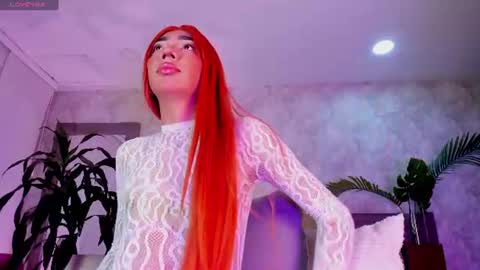 alaiaguerra online show from June 2026 07:45:02 PM