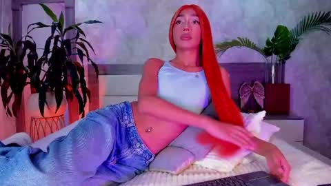 alaiaguerra online show from July 2026 06:59:01 PM