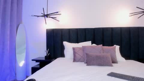 Alaia online show from February 2026 07:51:01 PM