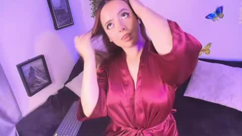 Snapshot of alaiia_25 chatting on July 2026 01:53:01 AM Alaia online show from July 2026 01:53:01 AM