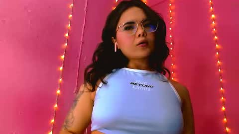 Snapshot of alaiia_rosse chatting on May 2026 03:13:01 AM Alaiia online show from May 2026 03:13:01 AM